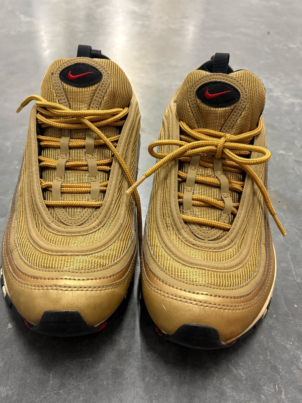 Nike Air Max 97 Metallic Gold Sneakers Size 11 Mens (884421-700)